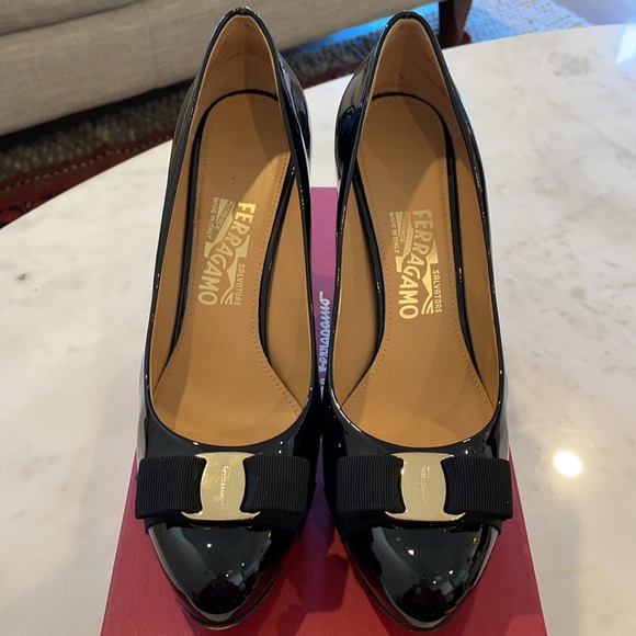 9C Pimpa Salvatore Ferrgamo with box and dust bag - Picture 3 of 7